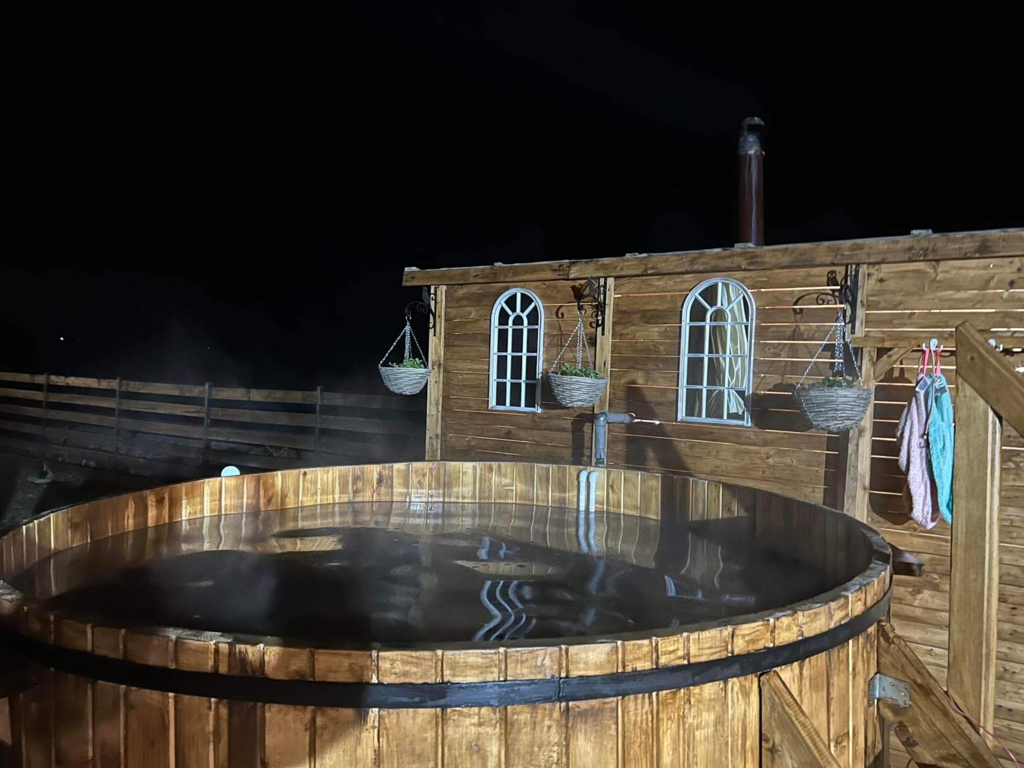 Casa Cu Flori Maramures Бая Маре Екстериор снимка